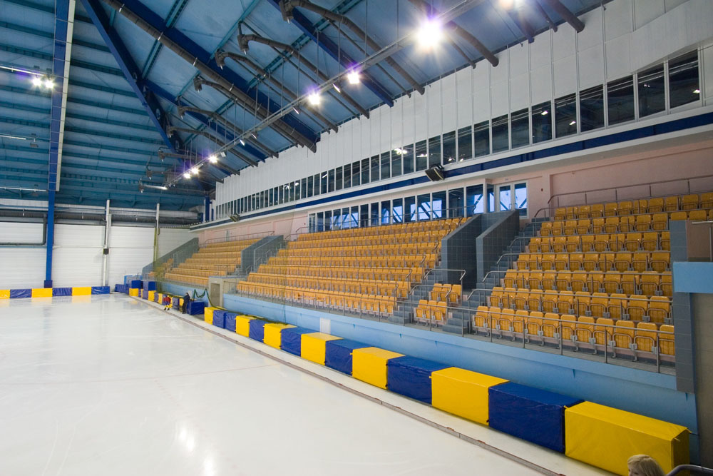 Ледовый дворец спорта «Химик», г.Кемерово, Россия.  Чемпионат мира по хоккею с мячом - 2007