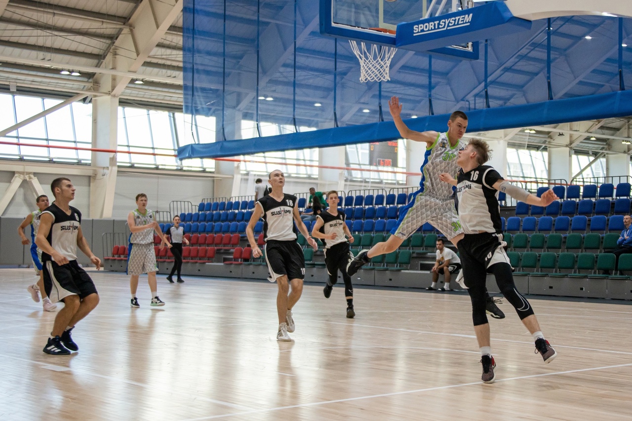 Универсальный спортивный комплекс-1, г. Ханты-Мансийск