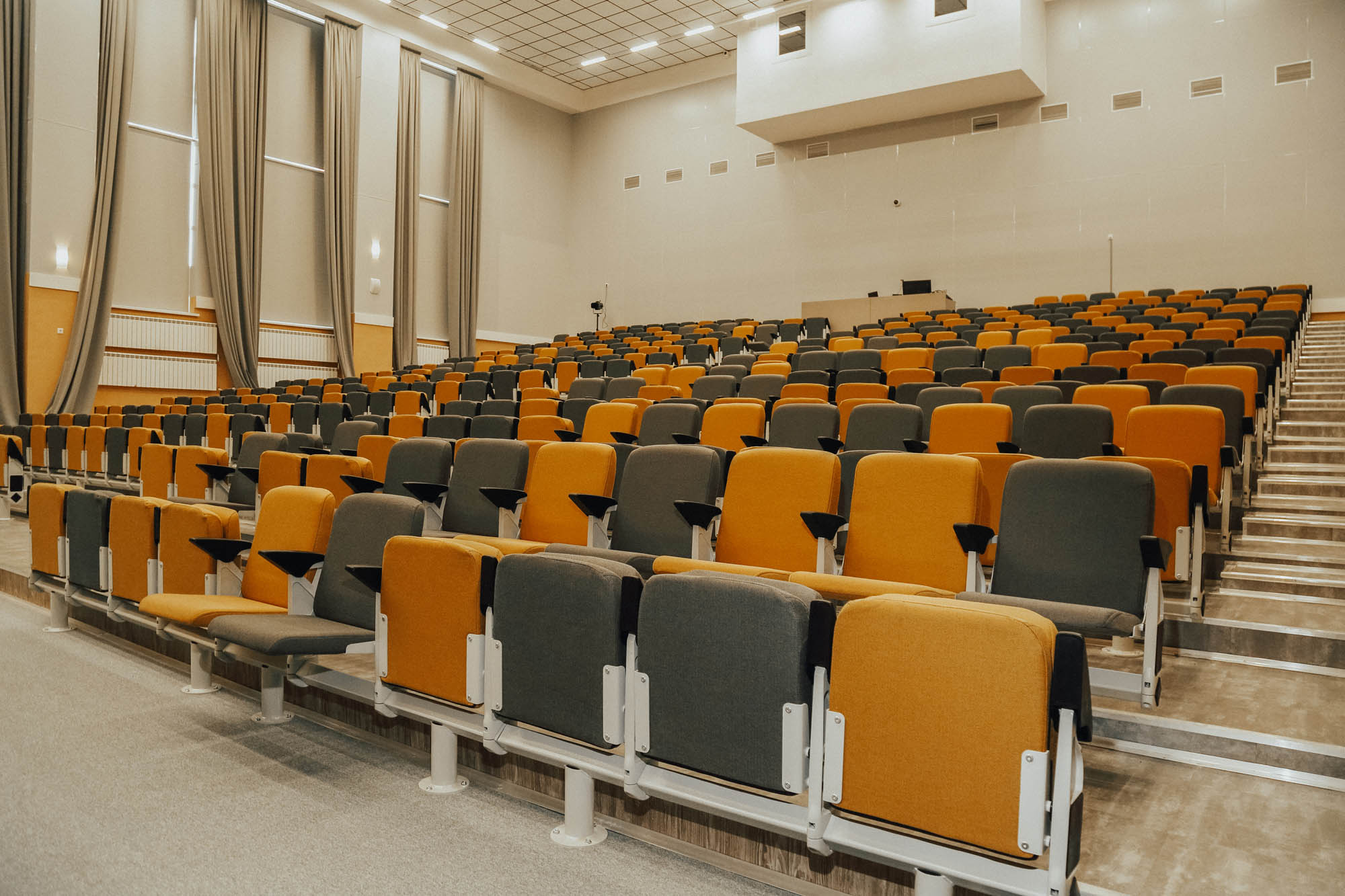 Актовый зал МАОУ СОШ№85, г.Кемерово